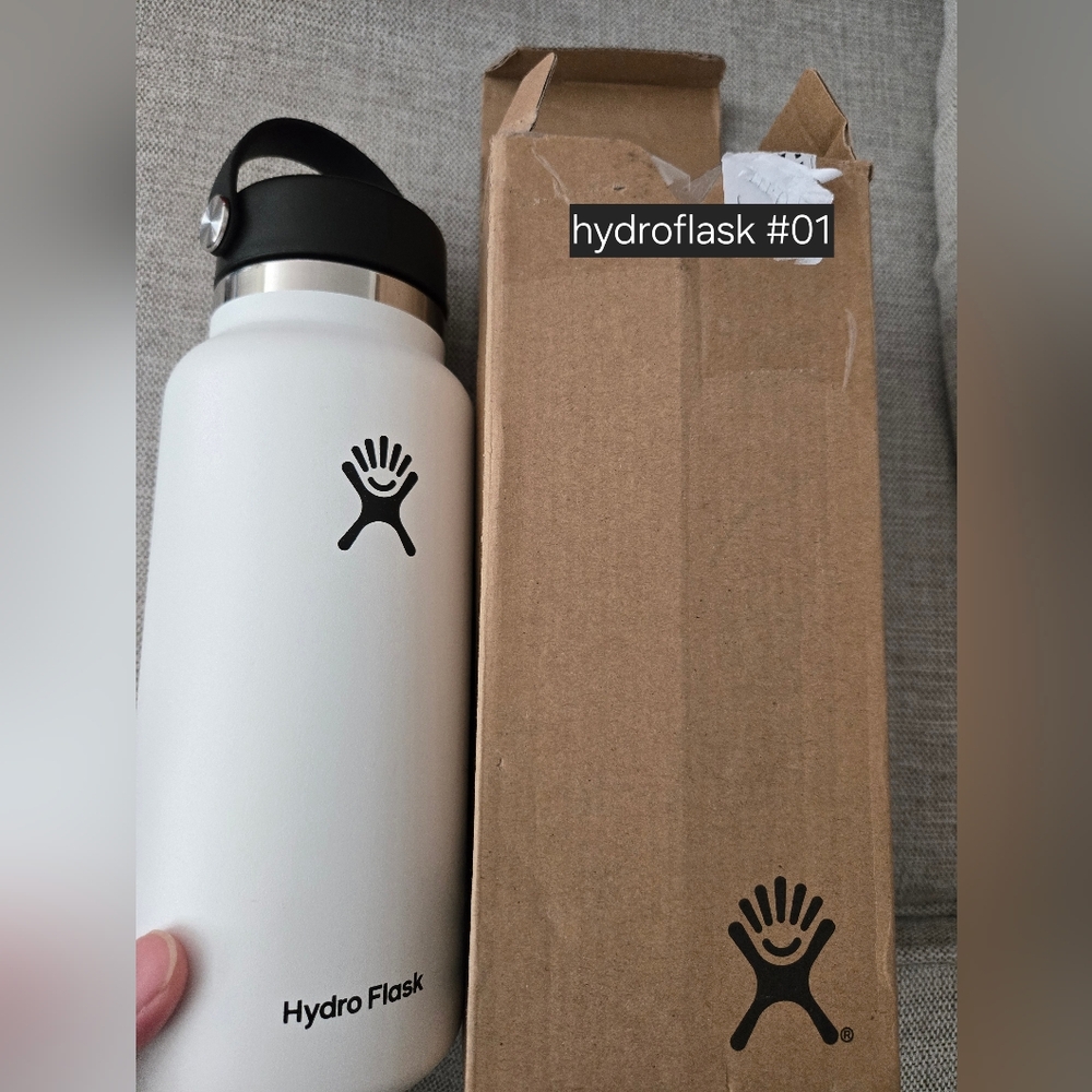 Hydro Flask White Water Bottle